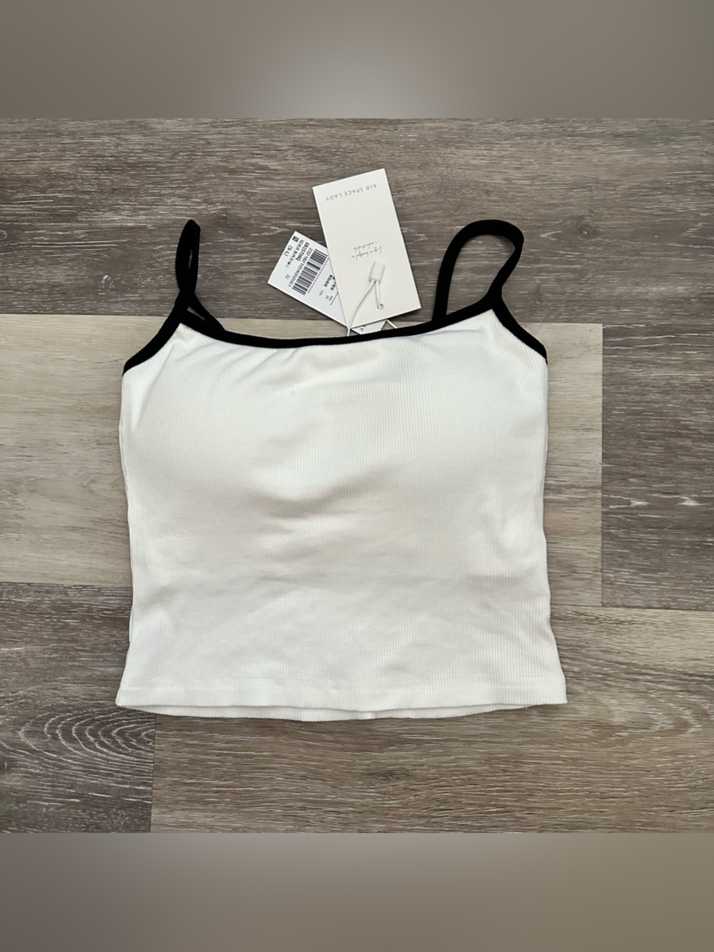 NWT Air Space White Padded Ribbed Tank with Black Trim S